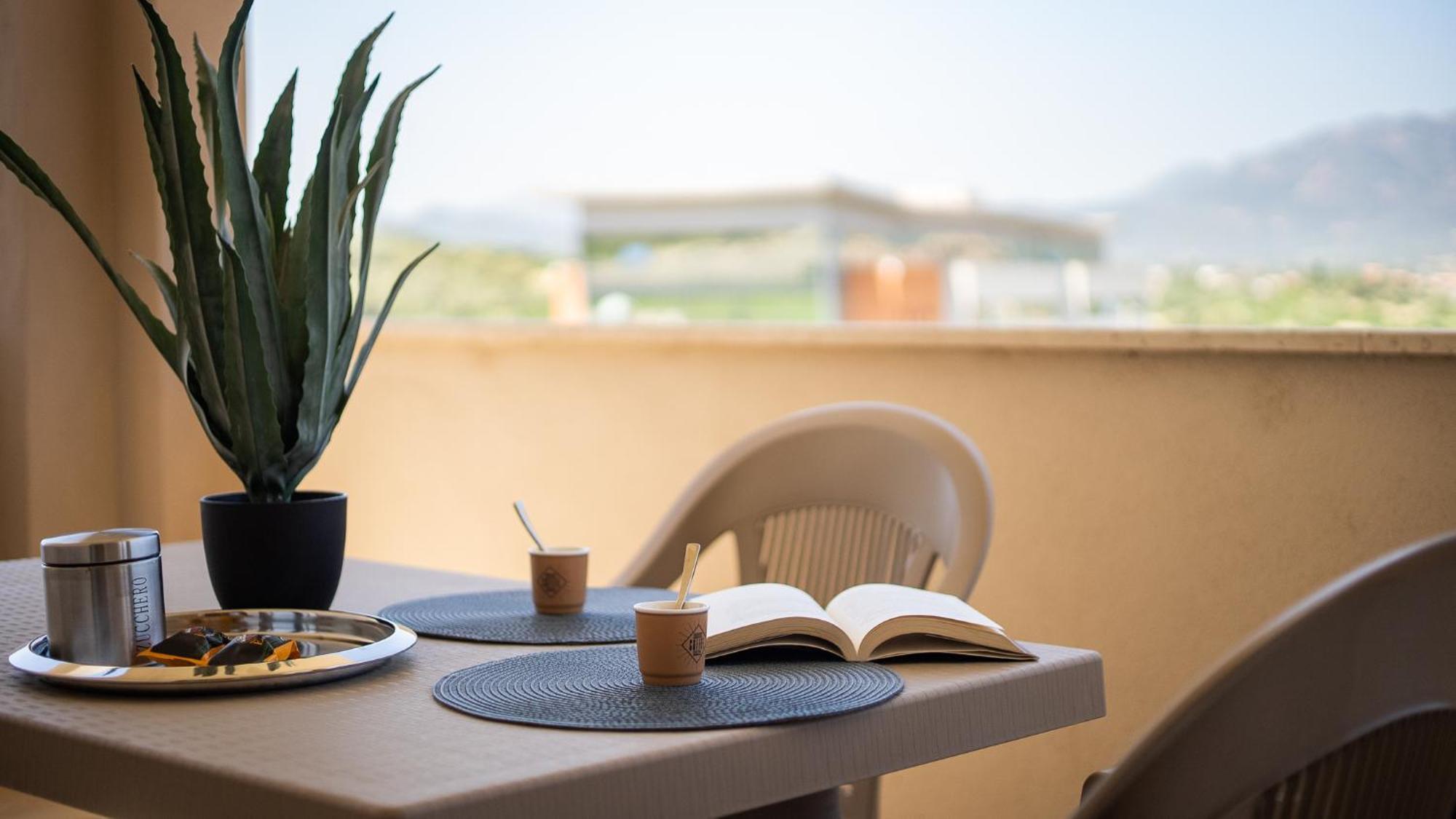 Welcomely - Xenia Boutique House Olbia Luaran gambar