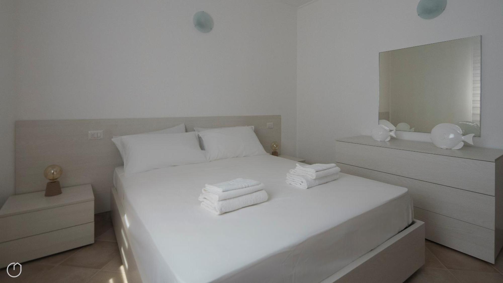 Welcomely - Xenia Boutique House Olbia Luaran gambar